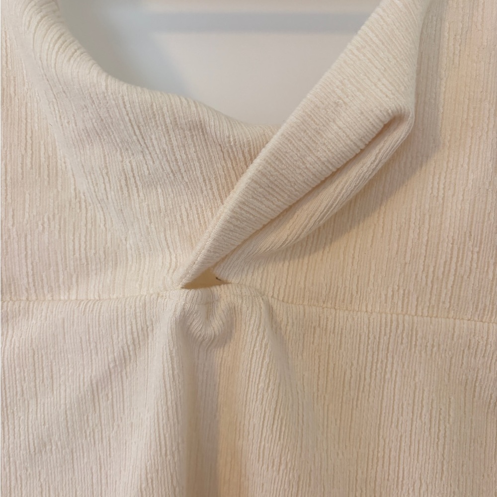 O'Neill Ivory Twist Front Crop Top - Picture 4 of 8